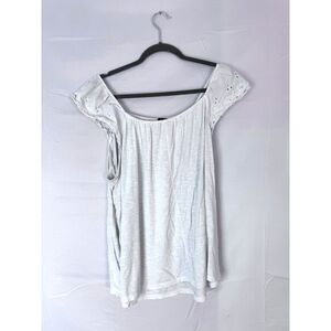 Torrid White Eyelet Embroidered Tank Top – Women’s Size 2